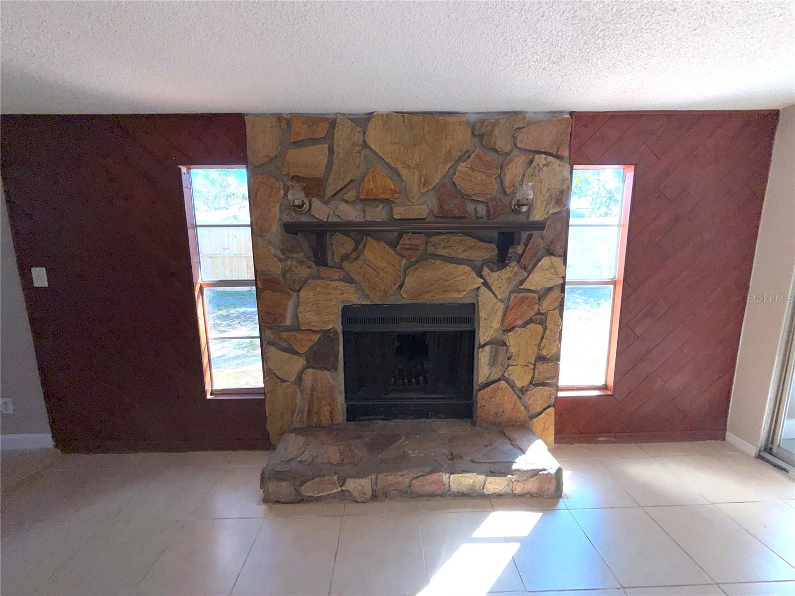 EMBASSY HILLS - Residential