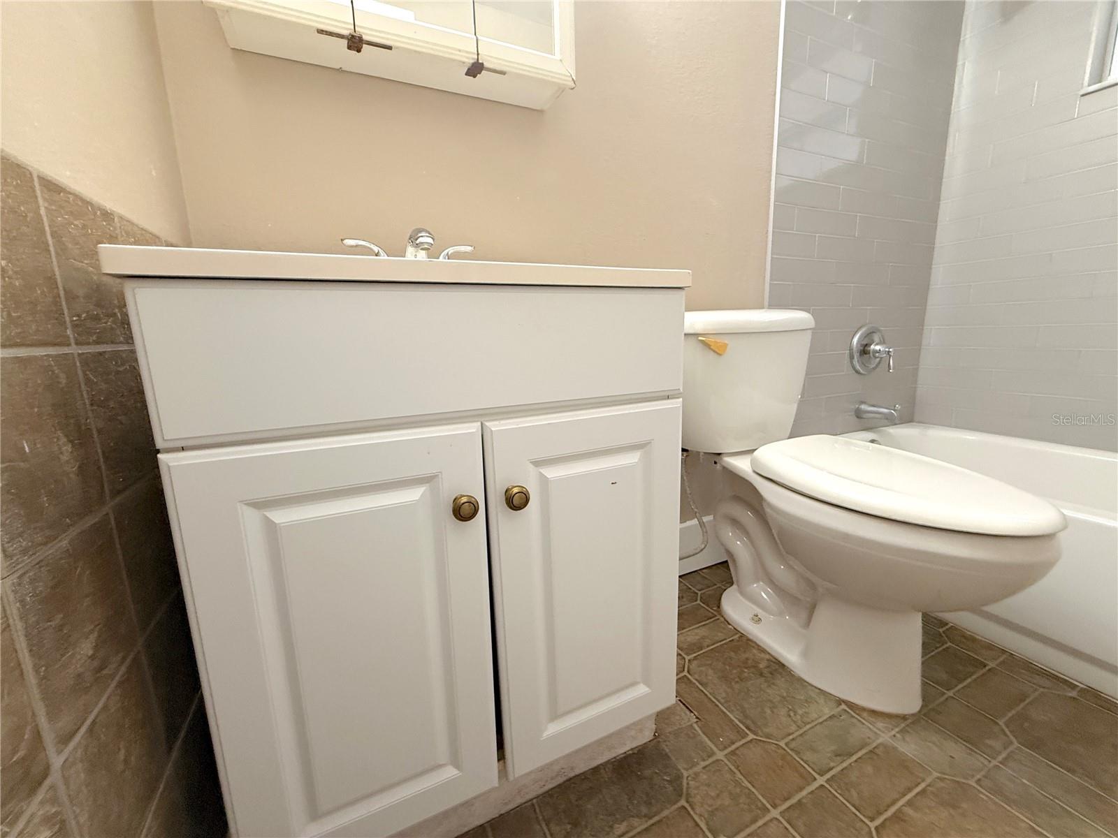 EMBASSY HILLS - Residential