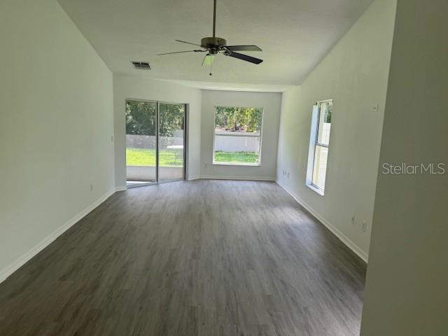 5685 AUTUMN CHASE CIRCLE