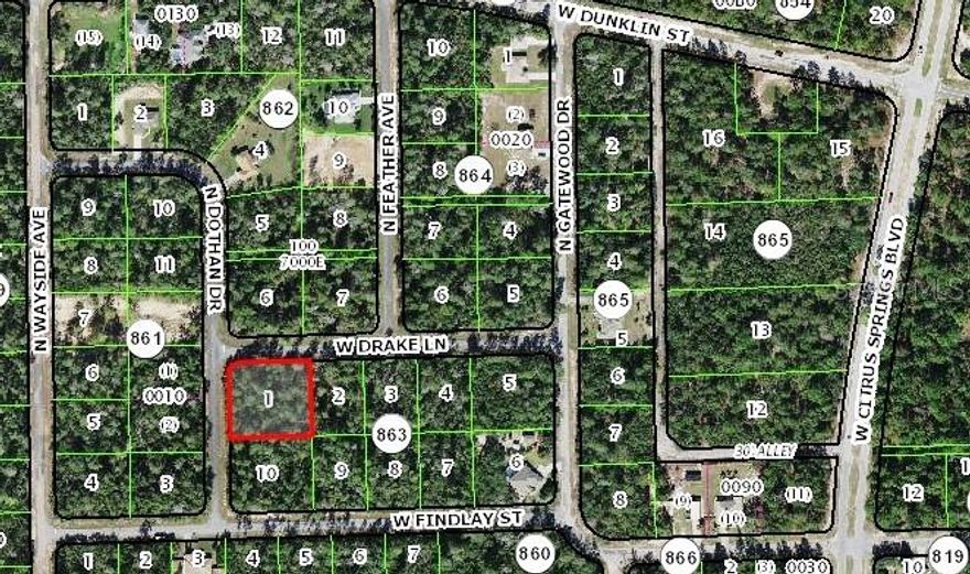 .76 acre corner lot in Citrus Springs that would be perfect for building your dream home. There are many new homes in the area. Citrus Springs offers golf course, club house, driving range, baseball and soccer fields, basketball court, tennis court, playground, and more. This is also conveniently located near the Gulf of Mexico, Rainbow River, and shopping.