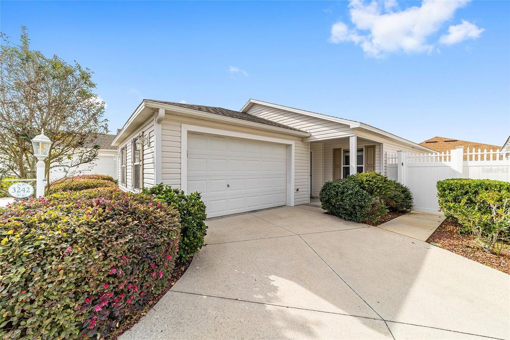 Photo of 3242 Evanside Lane, The Villages, FL 32163 (MLS # G5105386)