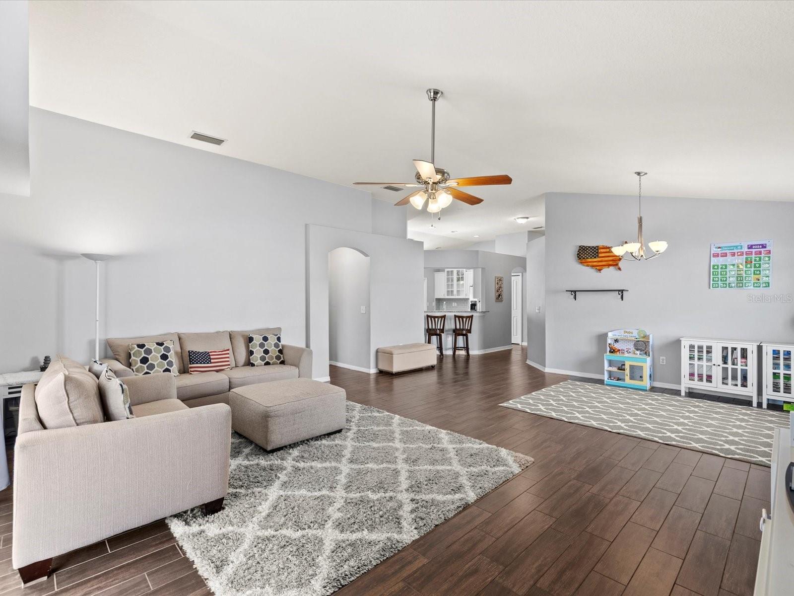 PINE RIDGE AT SUGAR CREEK PH 01 - Residential