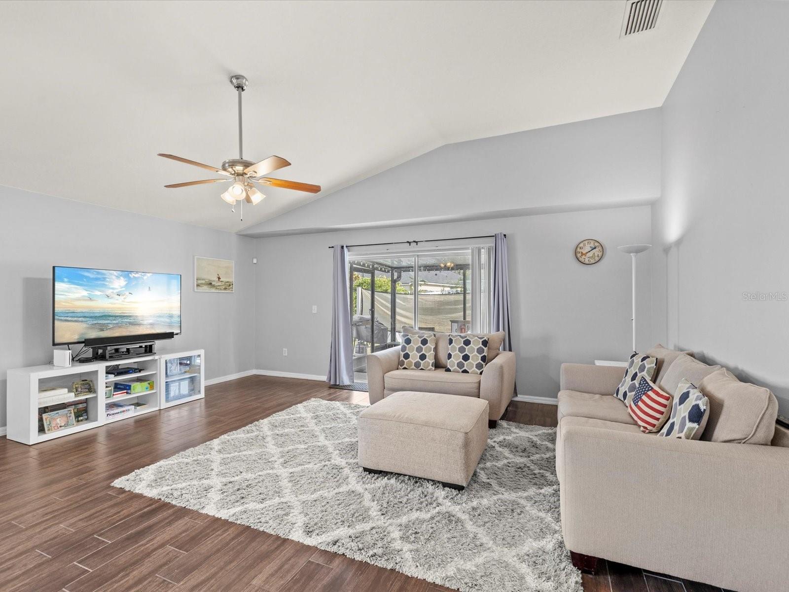 PINE RIDGE AT SUGAR CREEK PH 01 - Residential