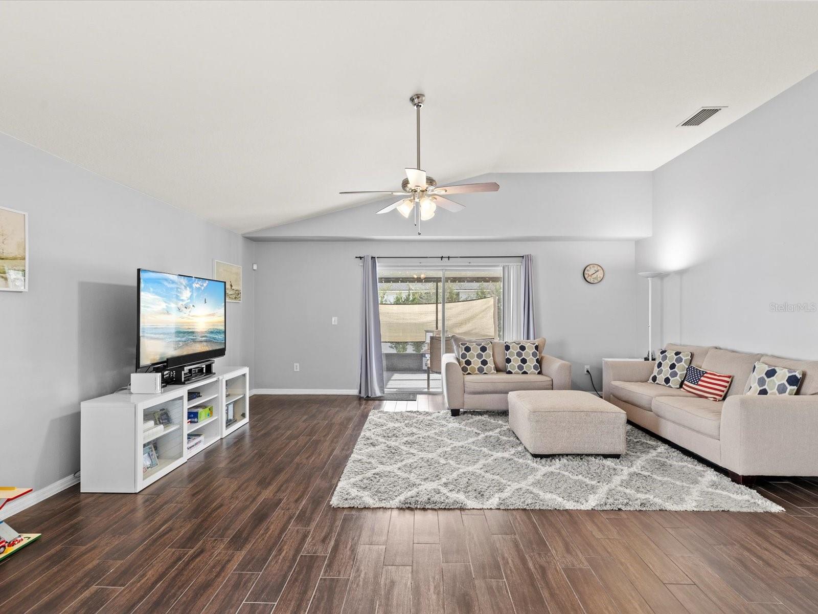 PINE RIDGE AT SUGAR CREEK PH 01 - Residential