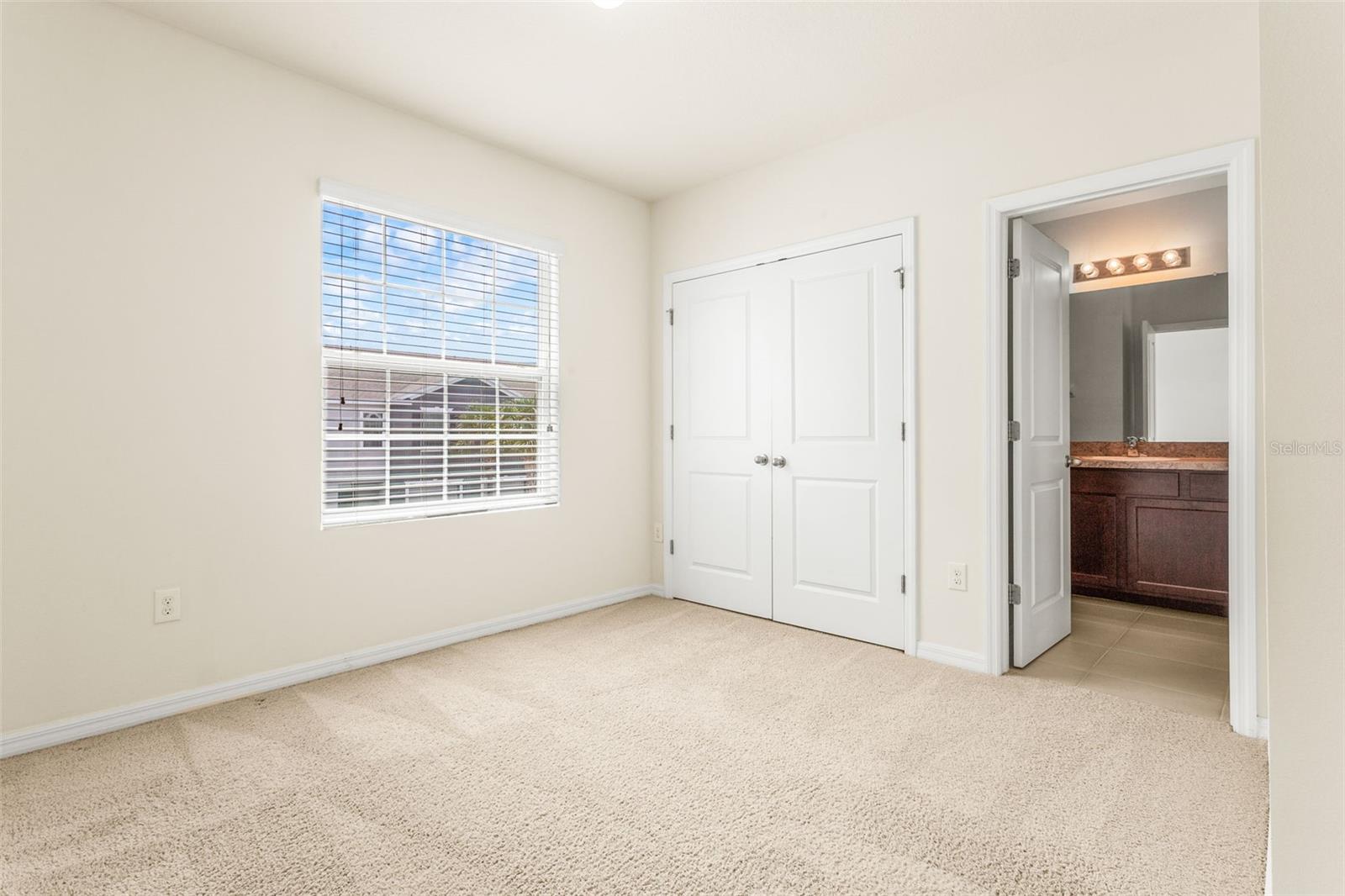 EAGLE PALM PH 4B - Residential Lease