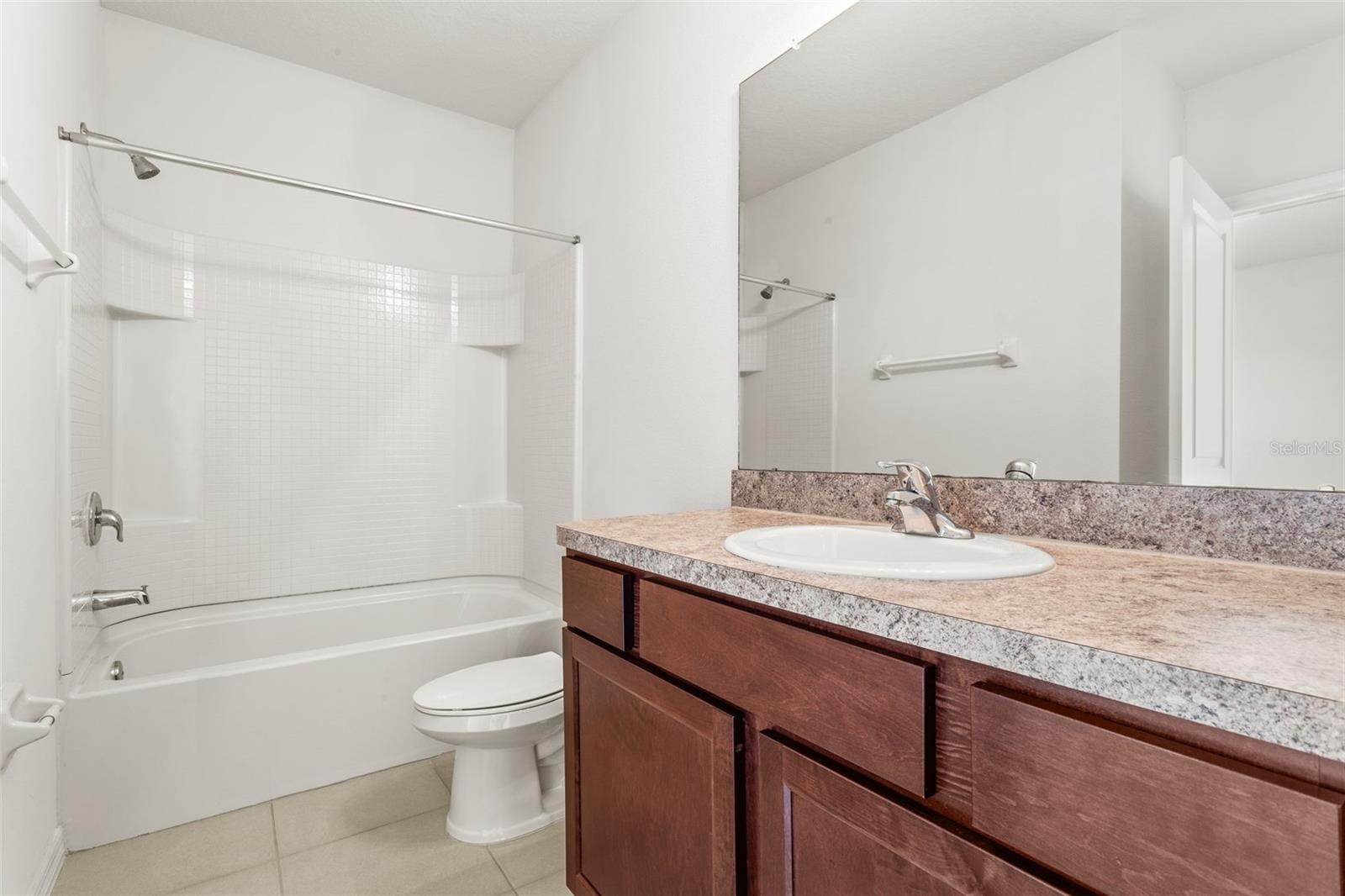 EAGLE PALM PH 4B - Residential Lease