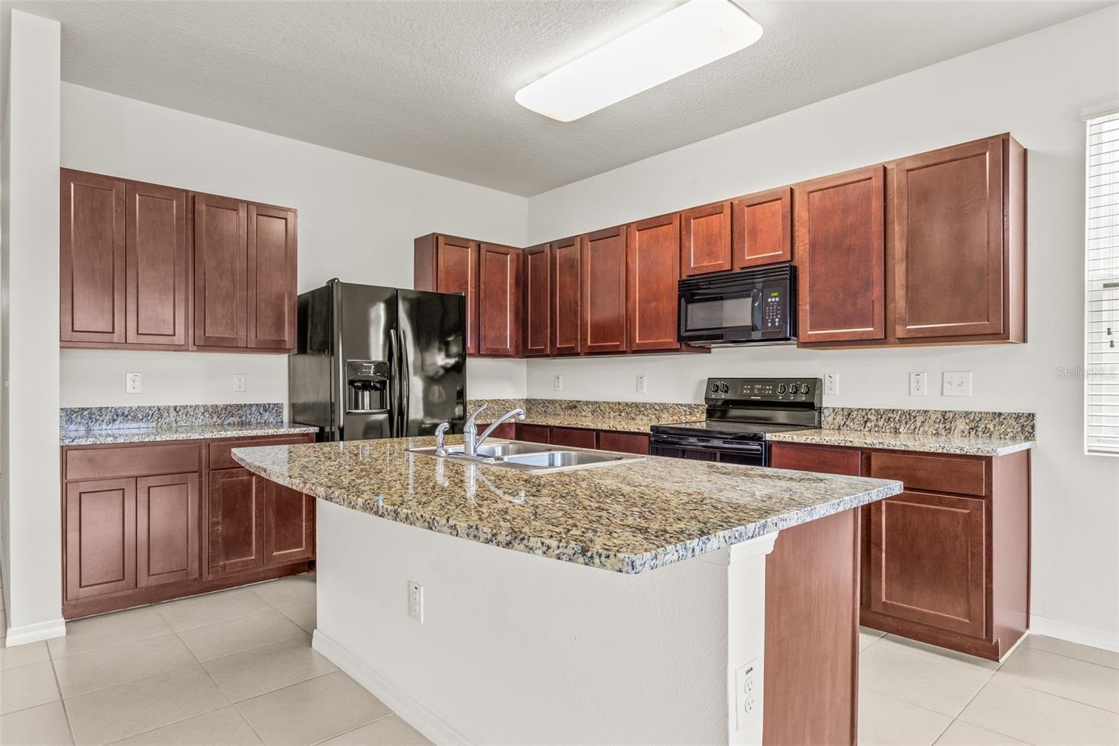 EAGLE PALM PH 4B - Residential Lease
