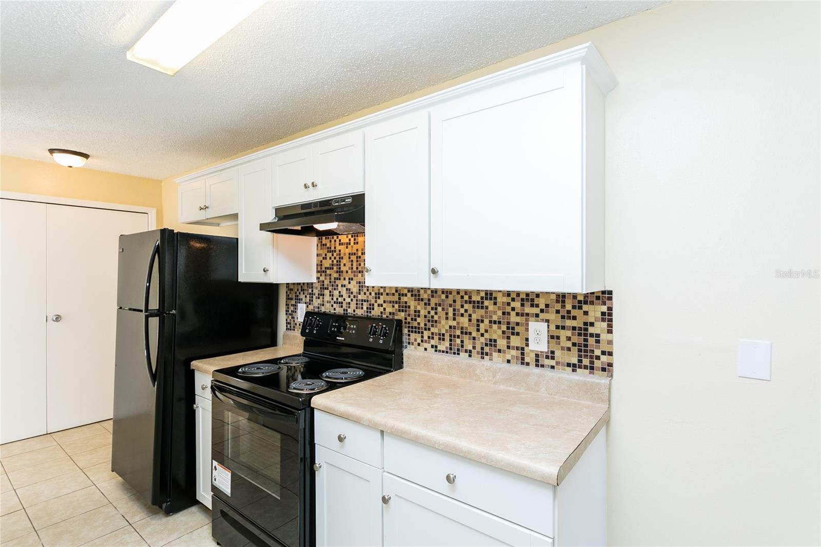 BVL UNIT 1 - Residential Lease