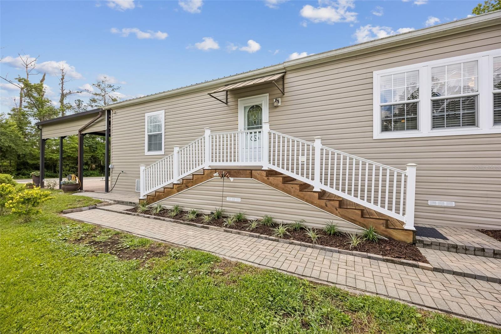 329 PARADISE CIRCLE