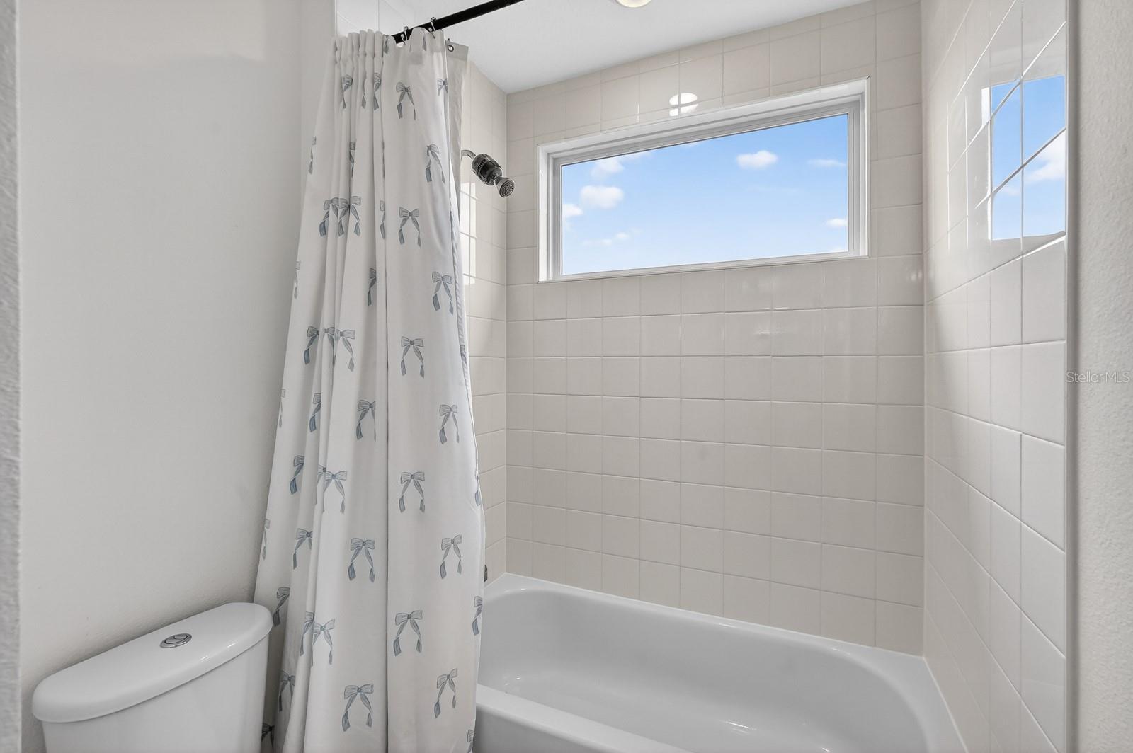 HAMPTON OAKS - Residential