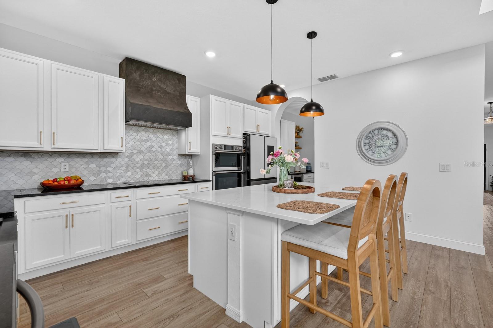 HAMPTON OAKS - Residential