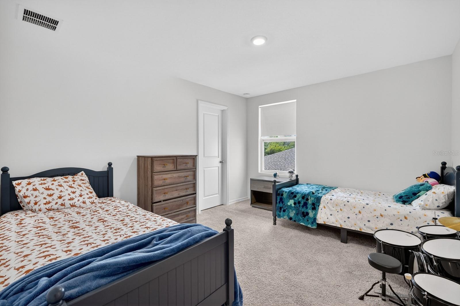 HAMPTON OAKS - Residential