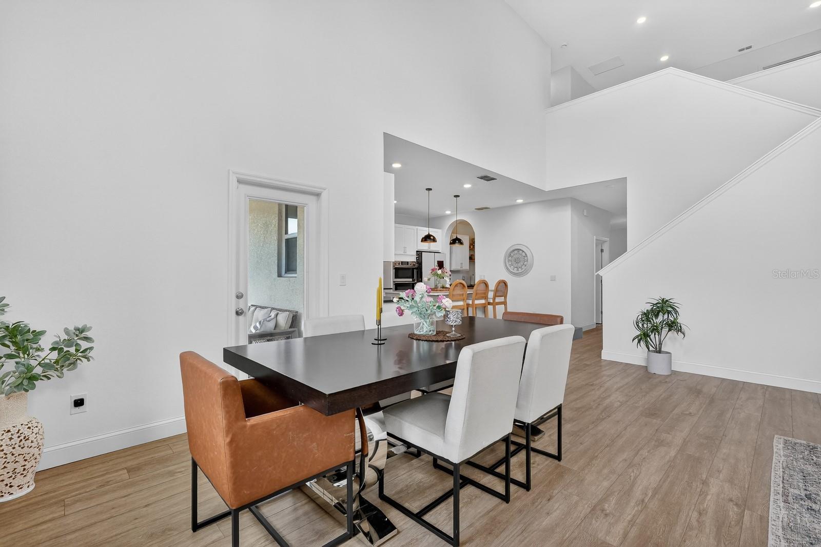 HAMPTON OAKS - Residential