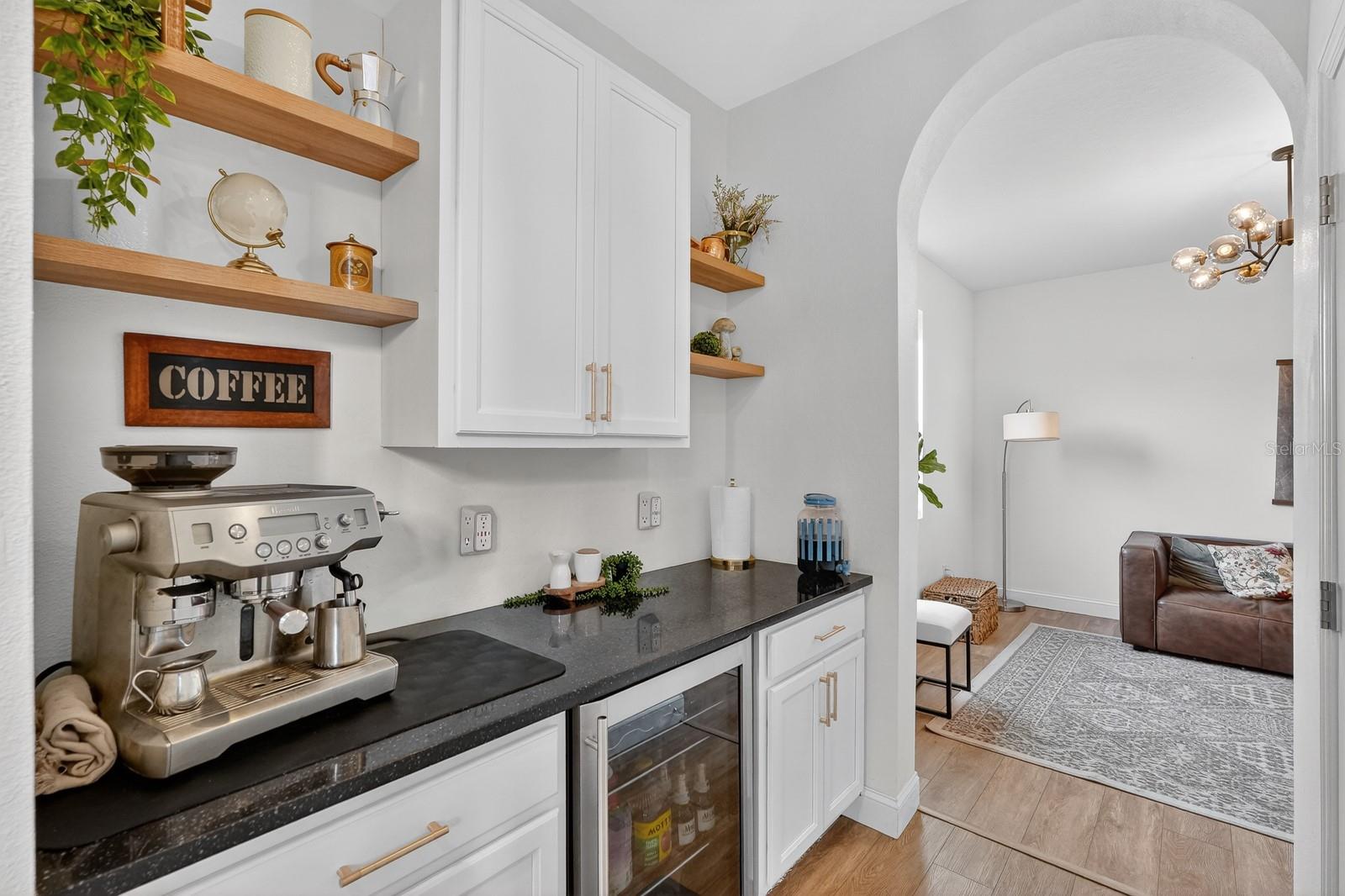 HAMPTON OAKS - Residential