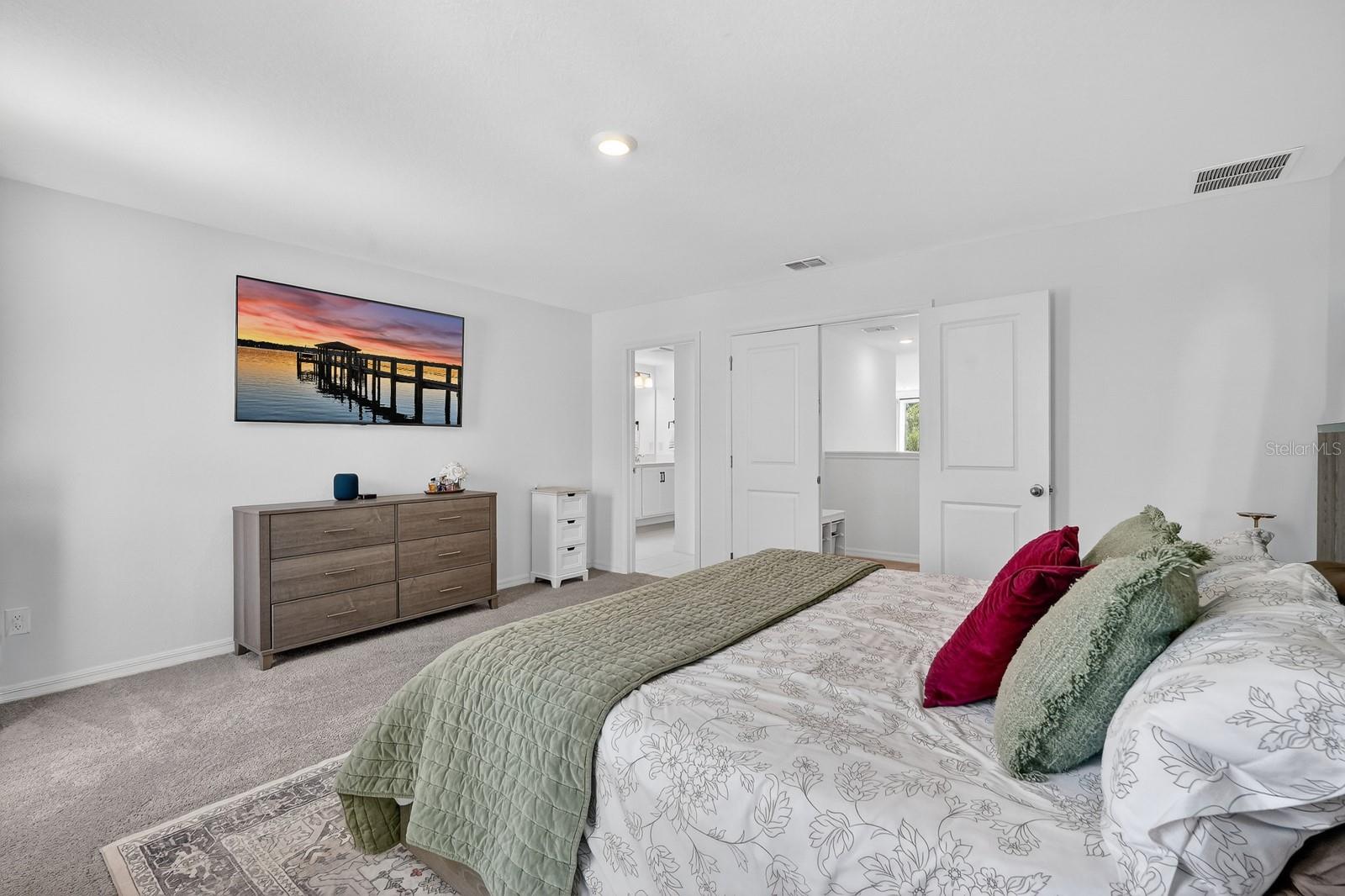 HAMPTON OAKS - Residential