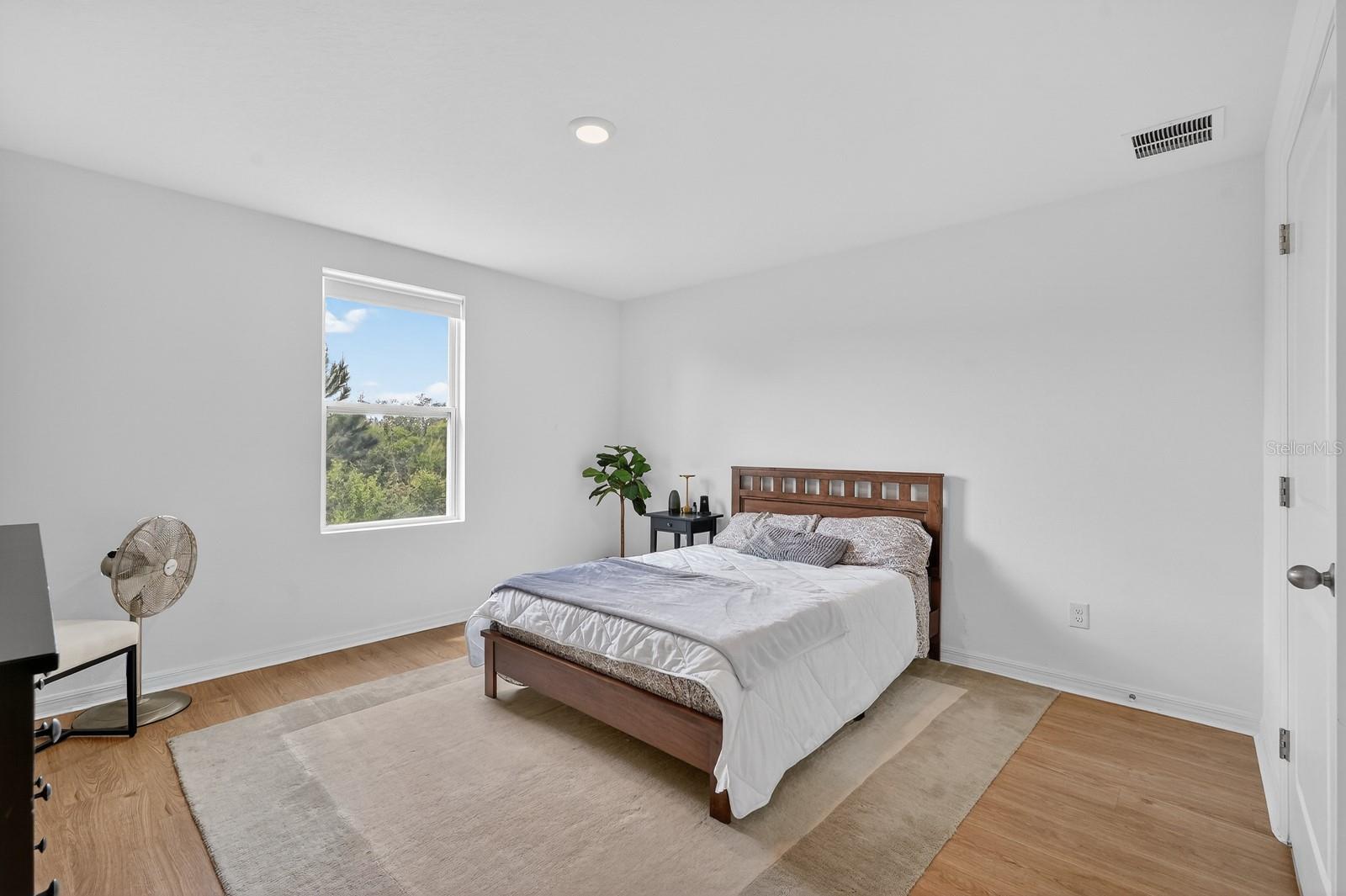 HAMPTON OAKS - Residential