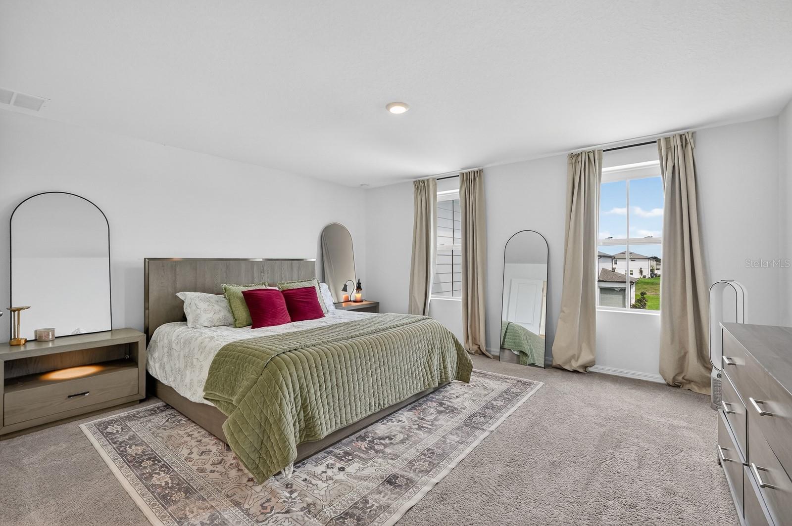 HAMPTON OAKS - Residential