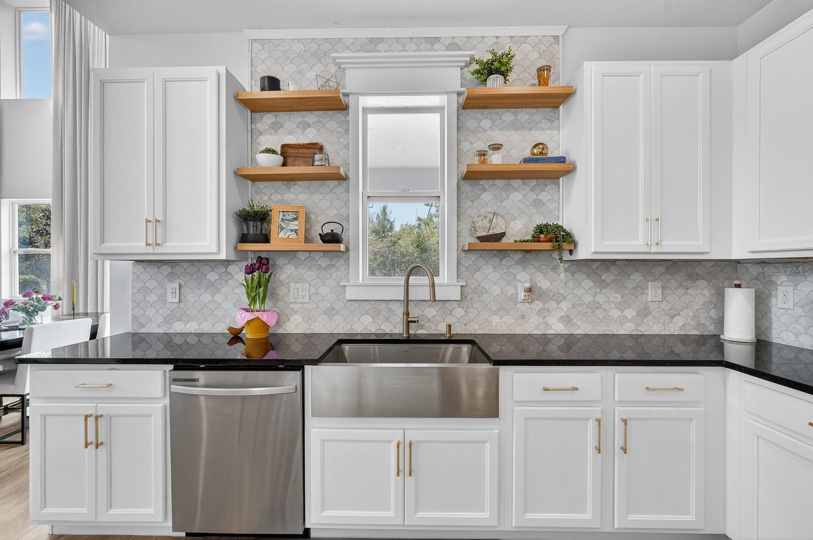 HAMPTON OAKS - Residential