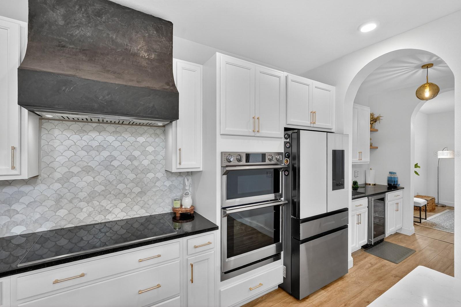 HAMPTON OAKS - Residential