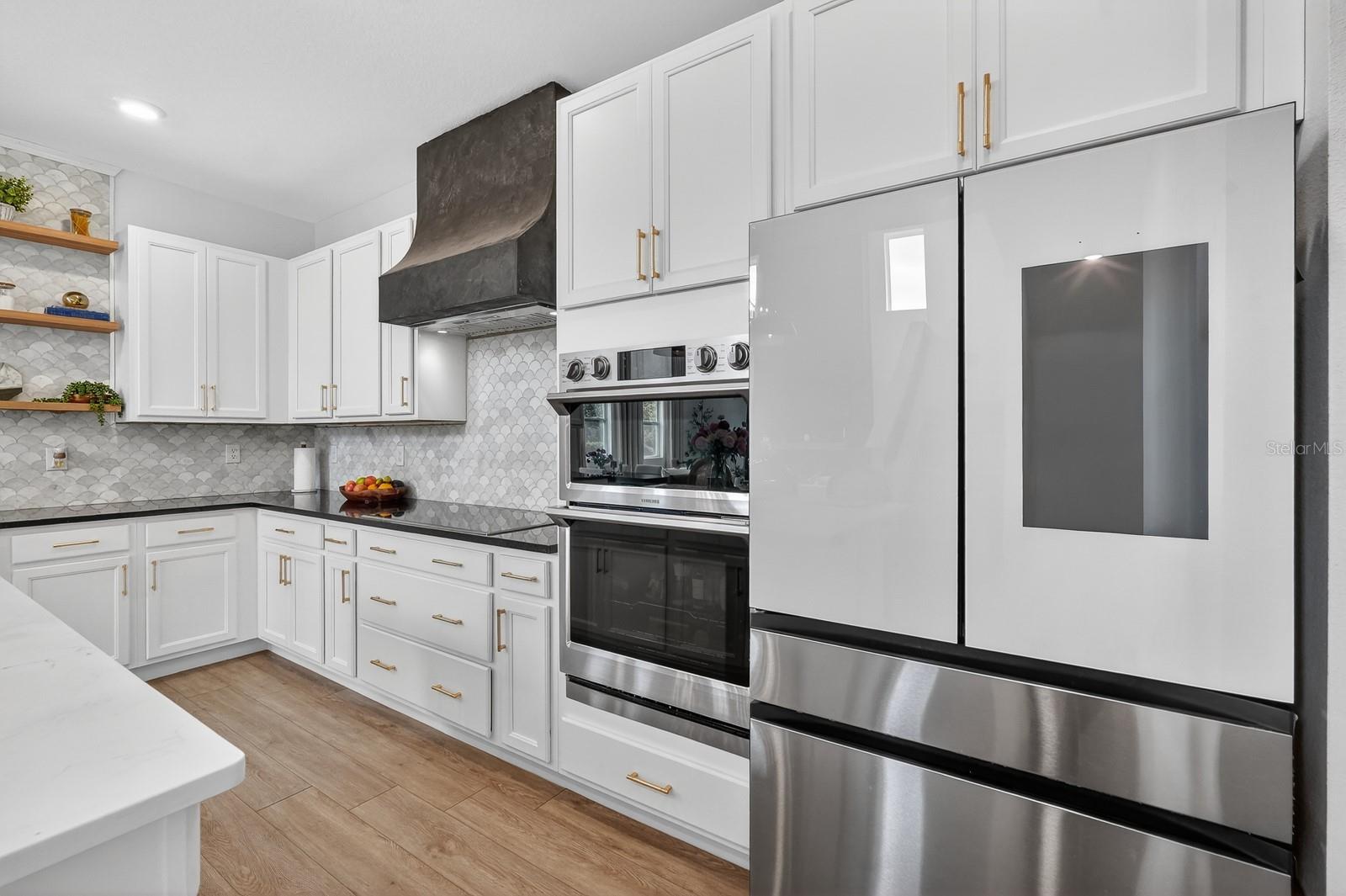 HAMPTON OAKS - Residential