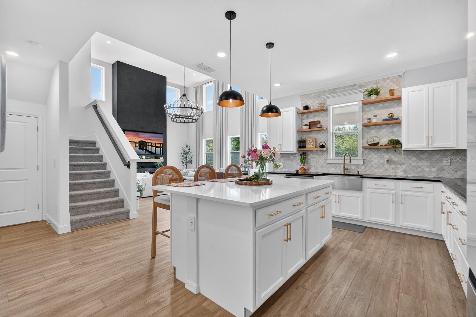 HAMPTON OAKS - Residential