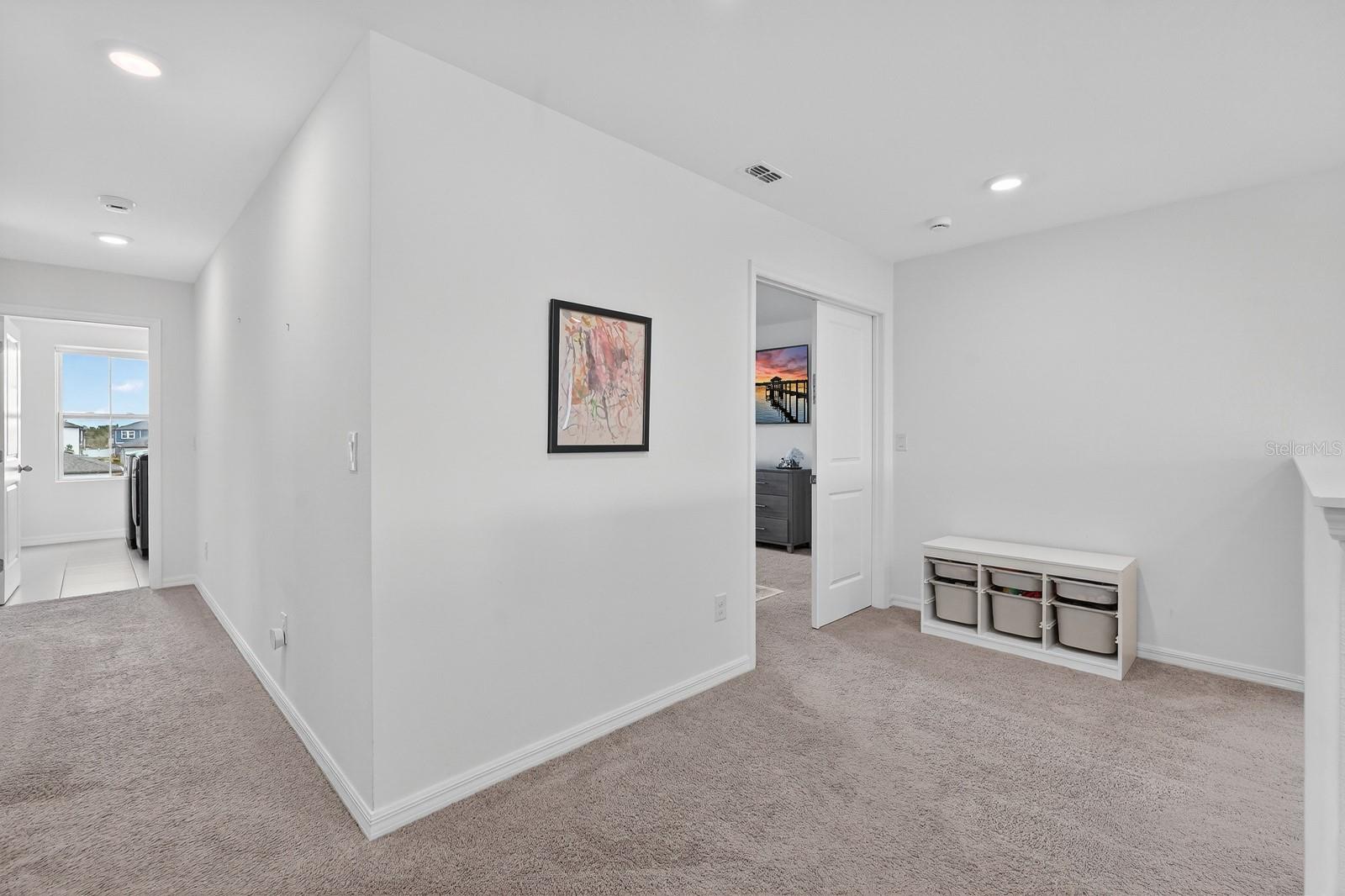 HAMPTON OAKS - Residential