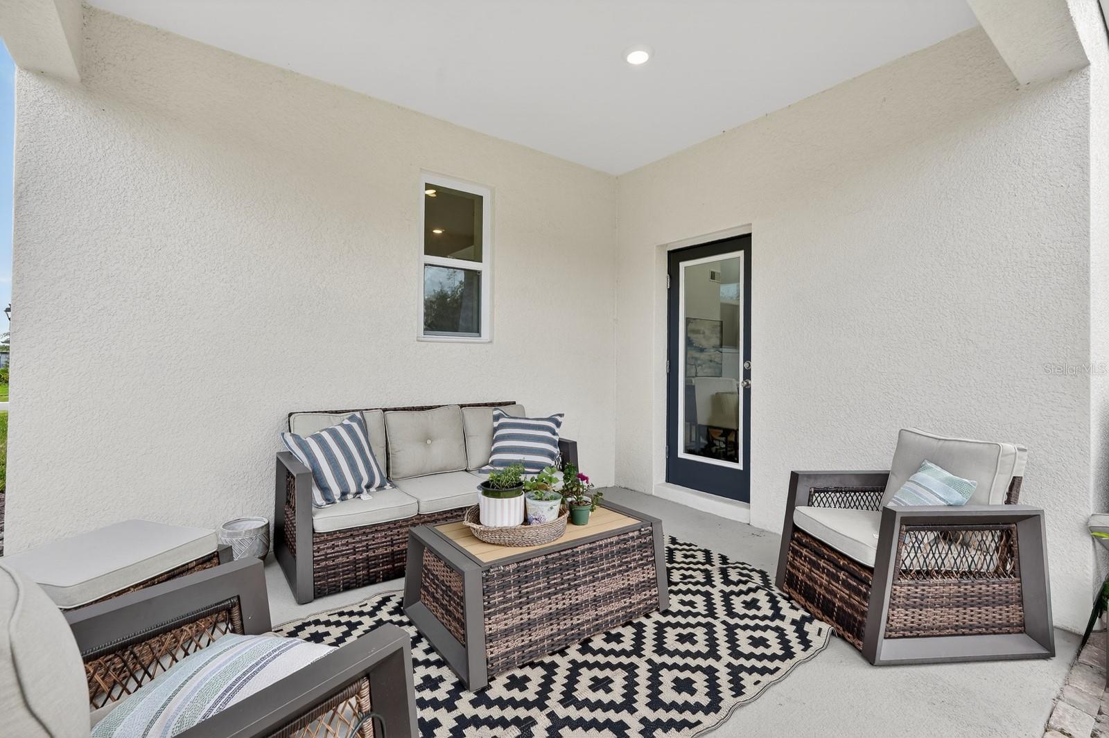 HAMPTON OAKS - Residential