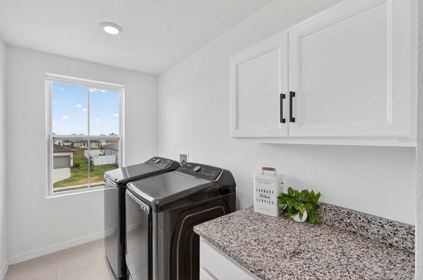 HAMPTON OAKS - Residential