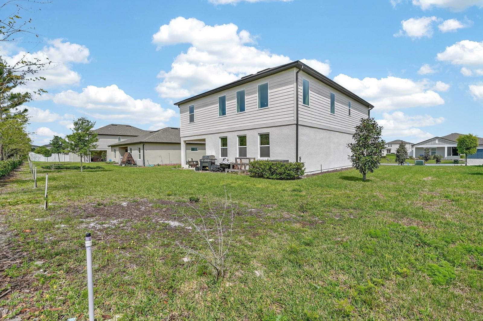 HAMPTON OAKS - Residential