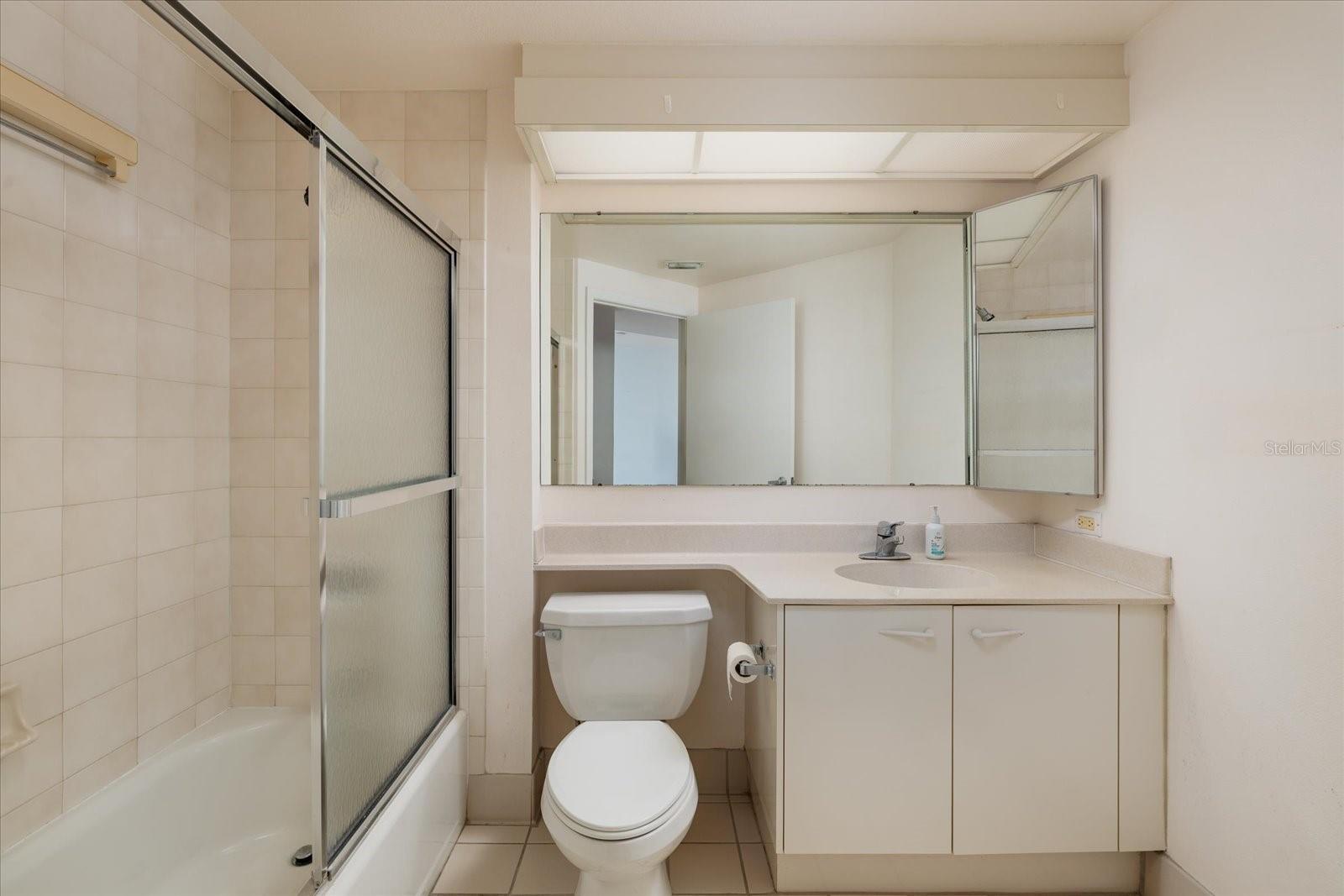 ULTIMAR TWO CONDO - Residential