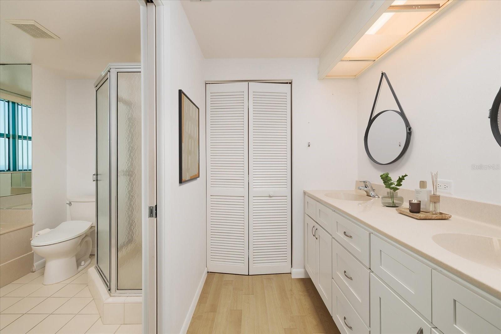 ULTIMAR TWO CONDO - Residential