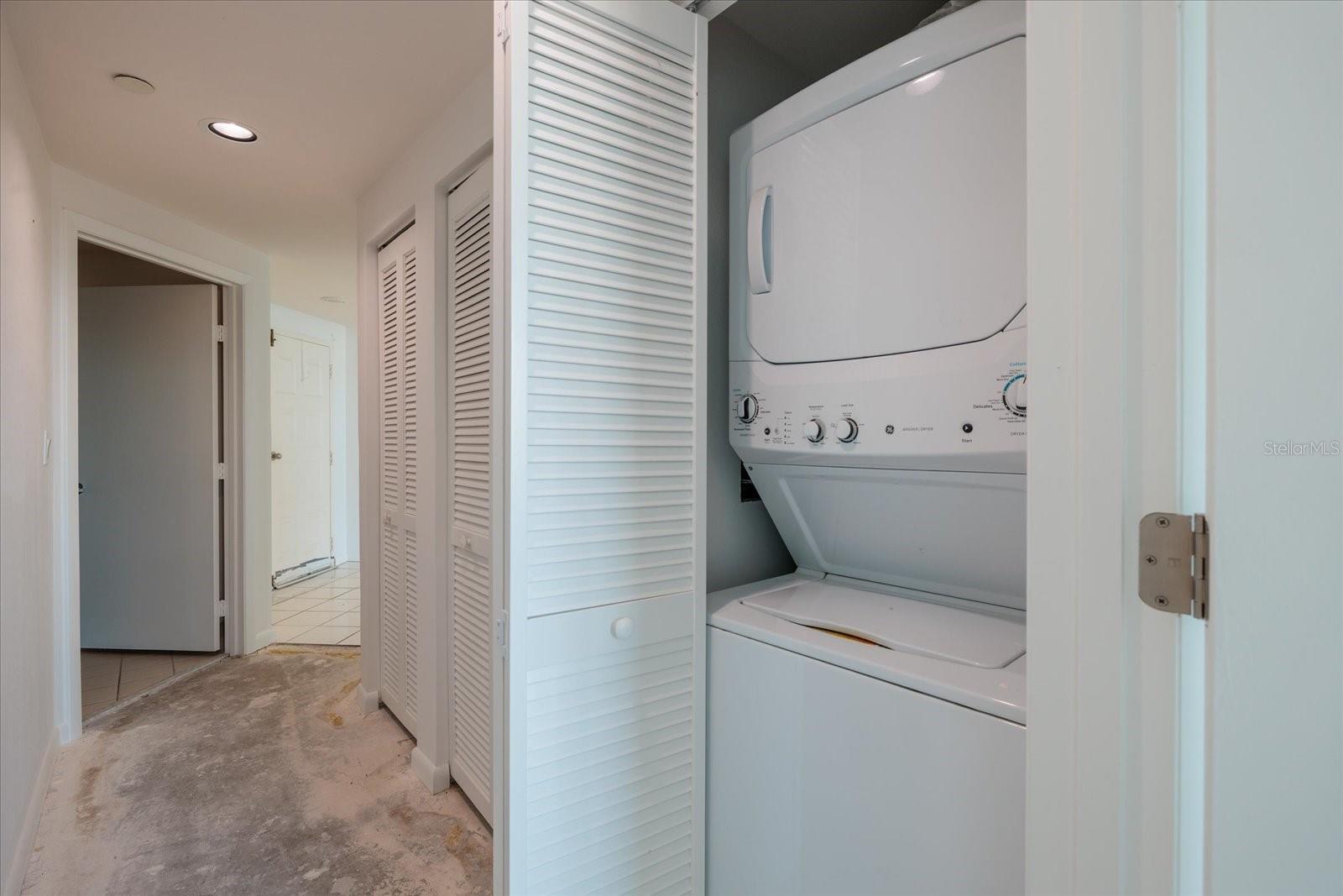 ULTIMAR TWO CONDO - Residential