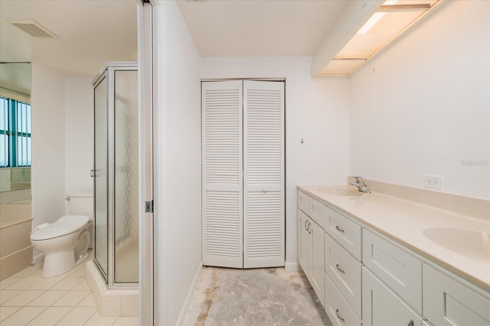 ULTIMAR TWO CONDO - Residential