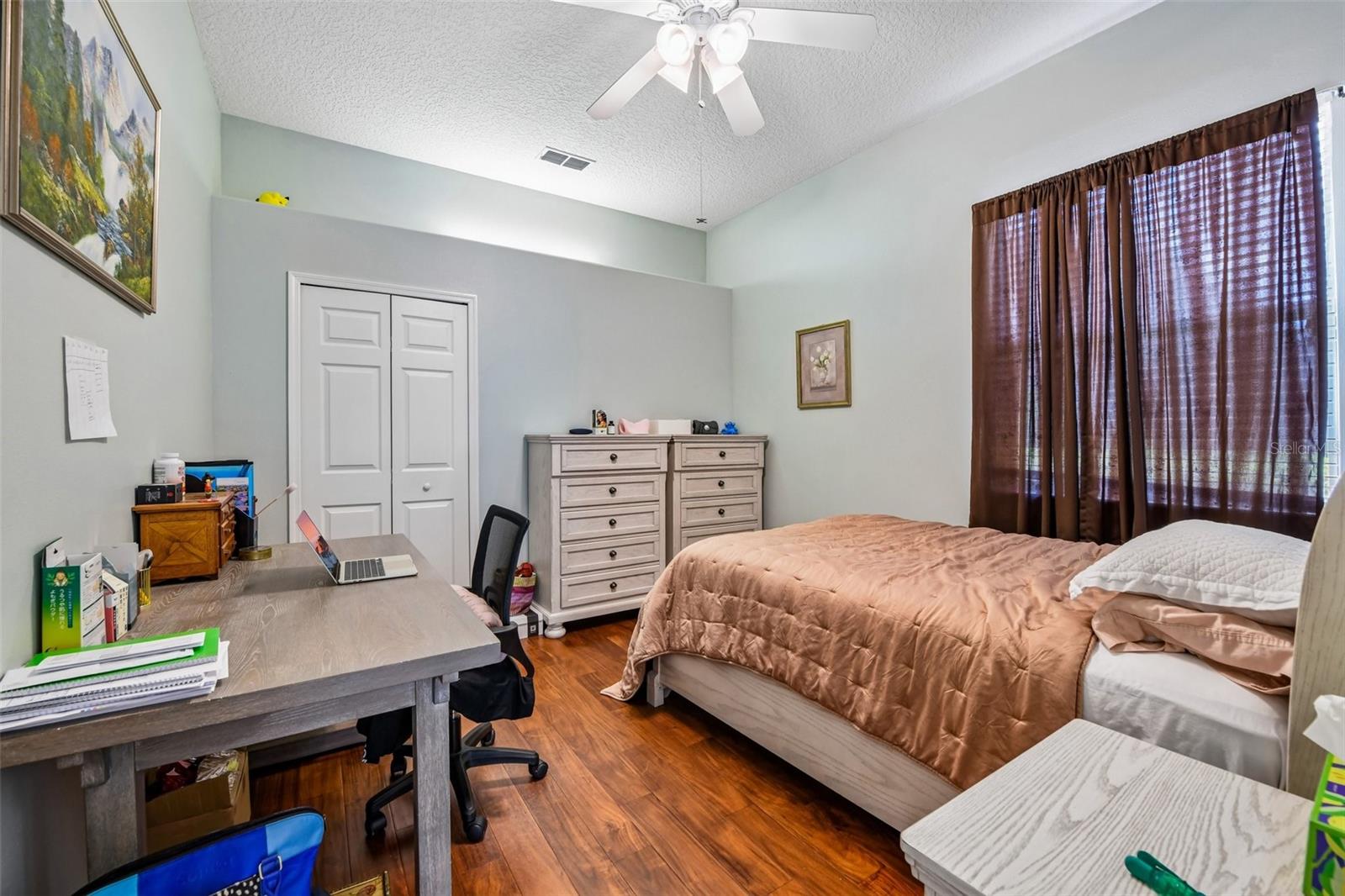 CHAPMAN LAKES PH 4 - Residential