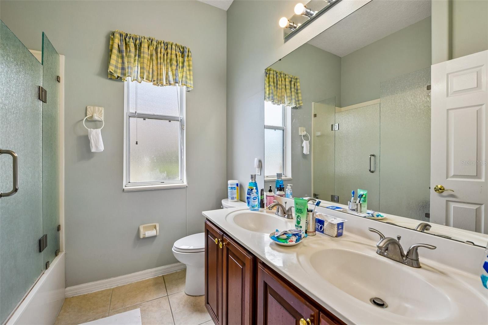 CHAPMAN LAKES PH 4 - Residential