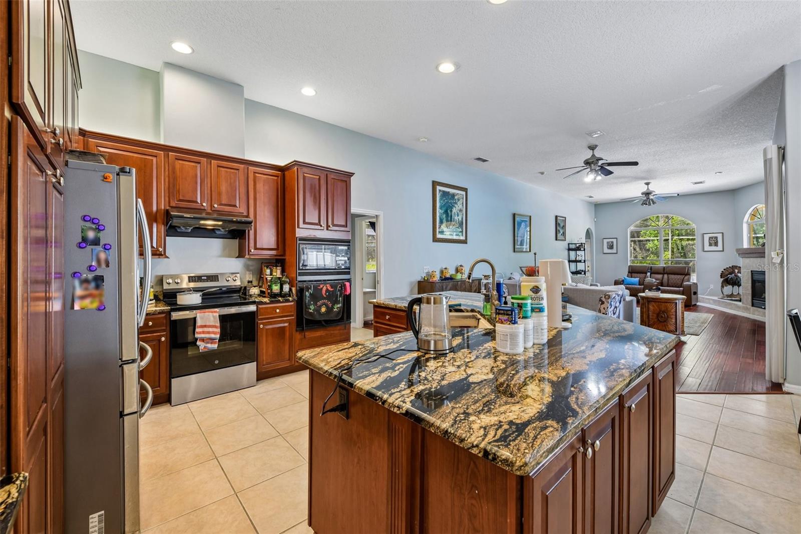 CHAPMAN LAKES PH 4 - Residential