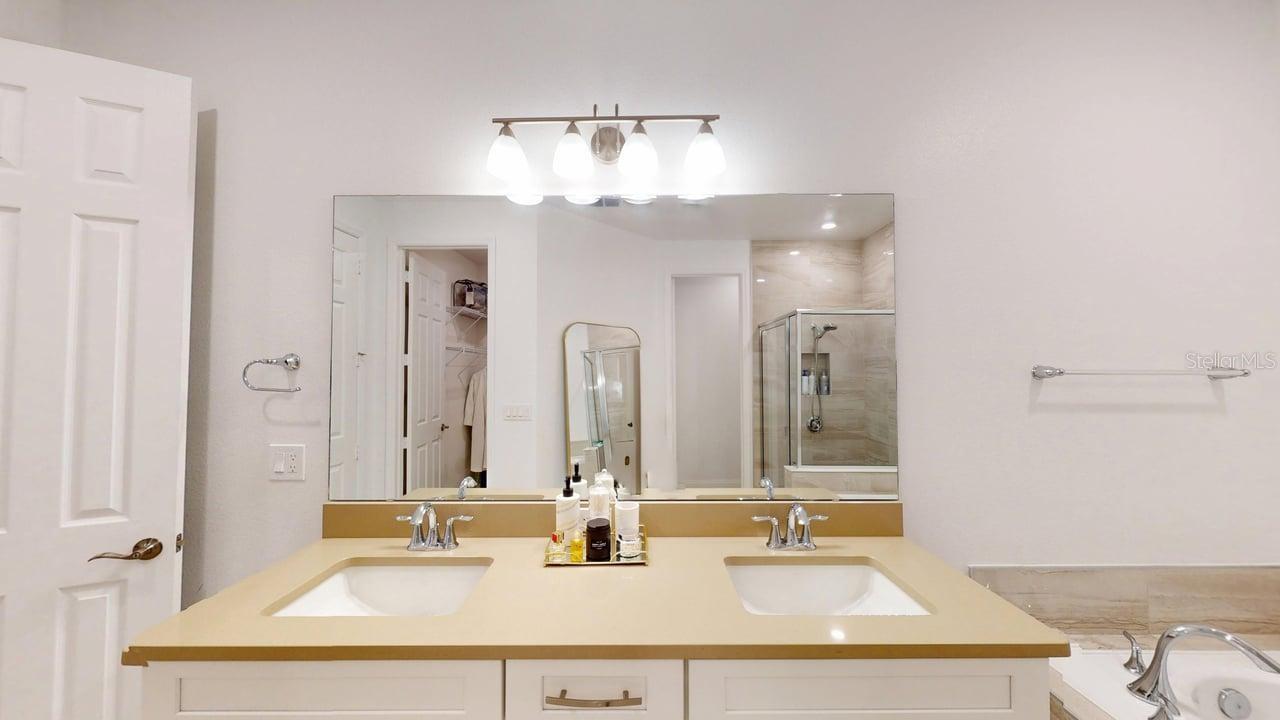 SANCTUARY/TWIN WATERS - Residential