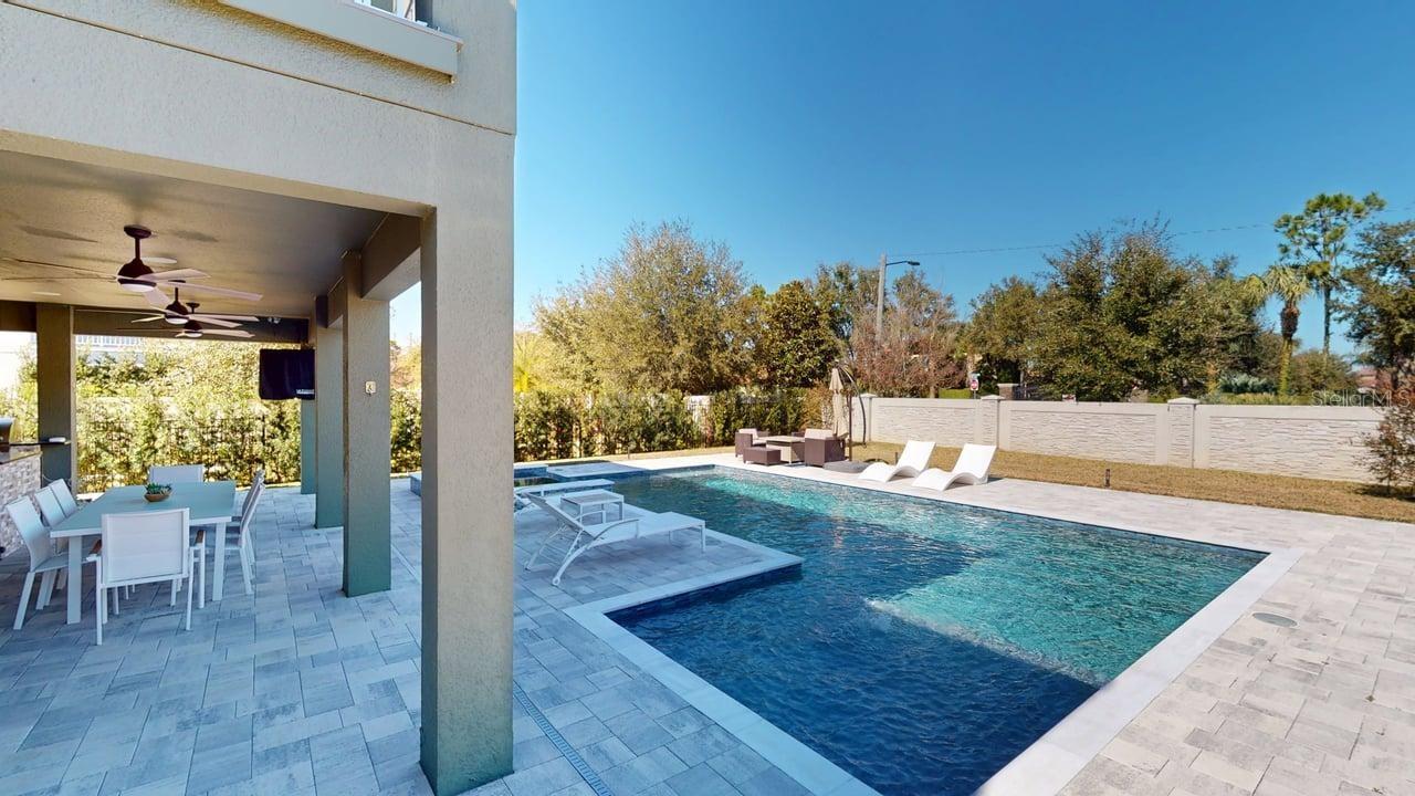 SANCTUARY/TWIN WATERS - Residential