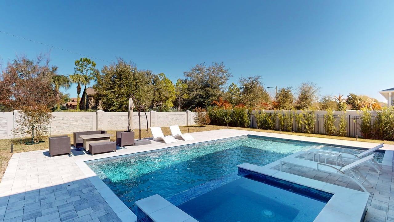 SANCTUARY/TWIN WATERS - Residential