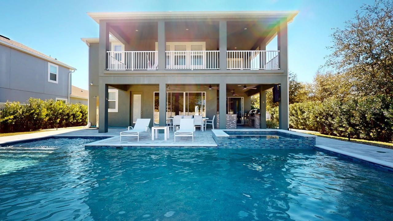 SANCTUARY/TWIN WATERS - Residential