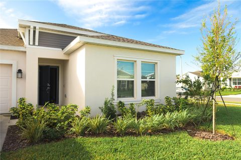 A home in WINTER HAVEN