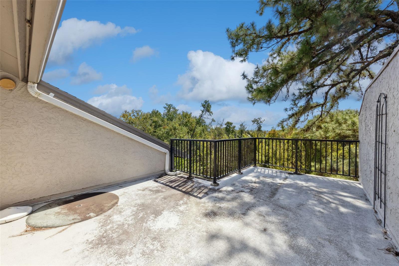 LAKESIDE AT SHADOWBAY - Residential Lease