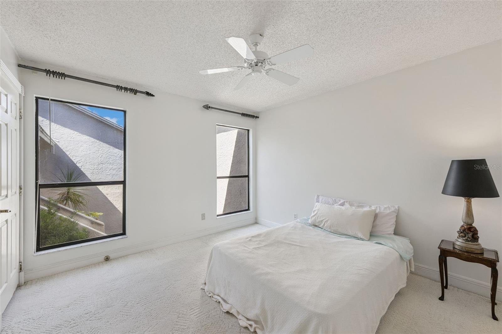 LAKESIDE AT SHADOWBAY - Residential Lease