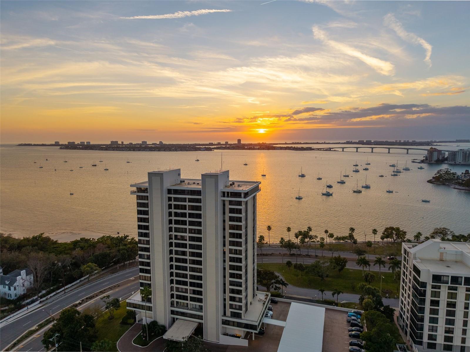 EMBASSY HOUSE - Residential