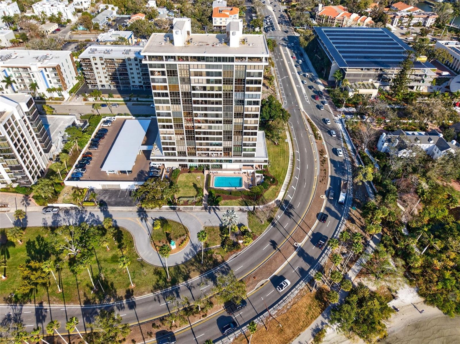 EMBASSY HOUSE - Residential