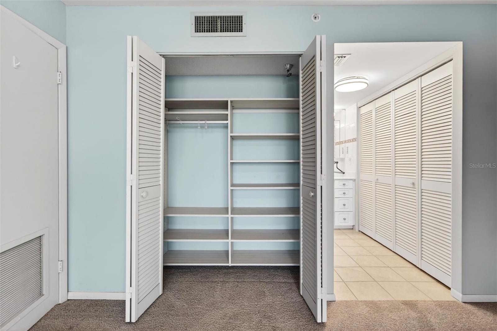 EMBASSY HOUSE - Residential