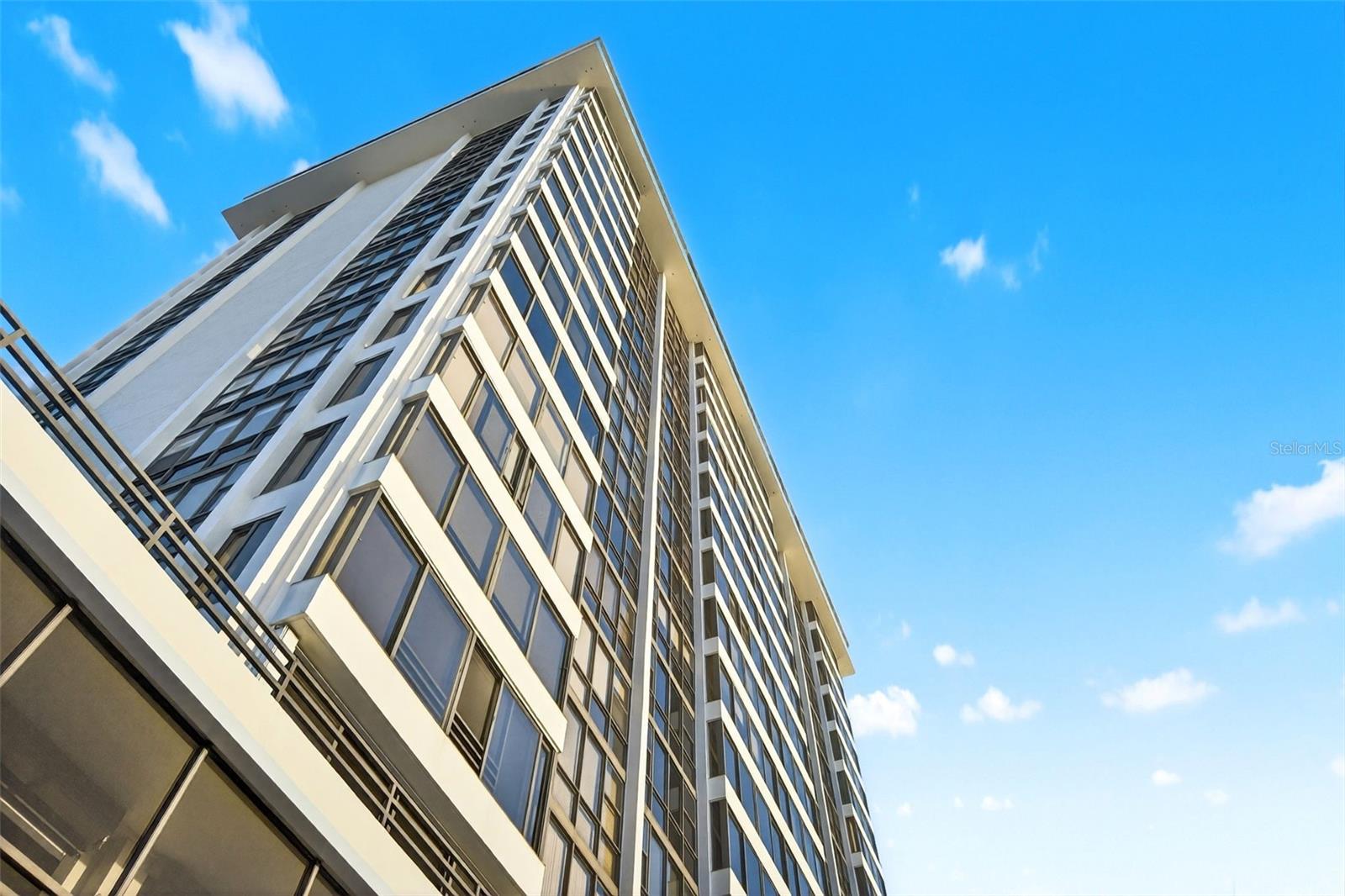 EMBASSY HOUSE - Residential