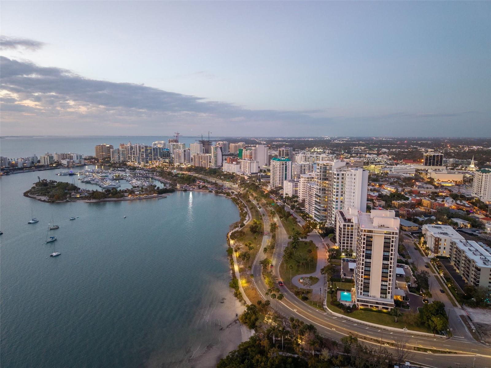 EMBASSY HOUSE - Residential