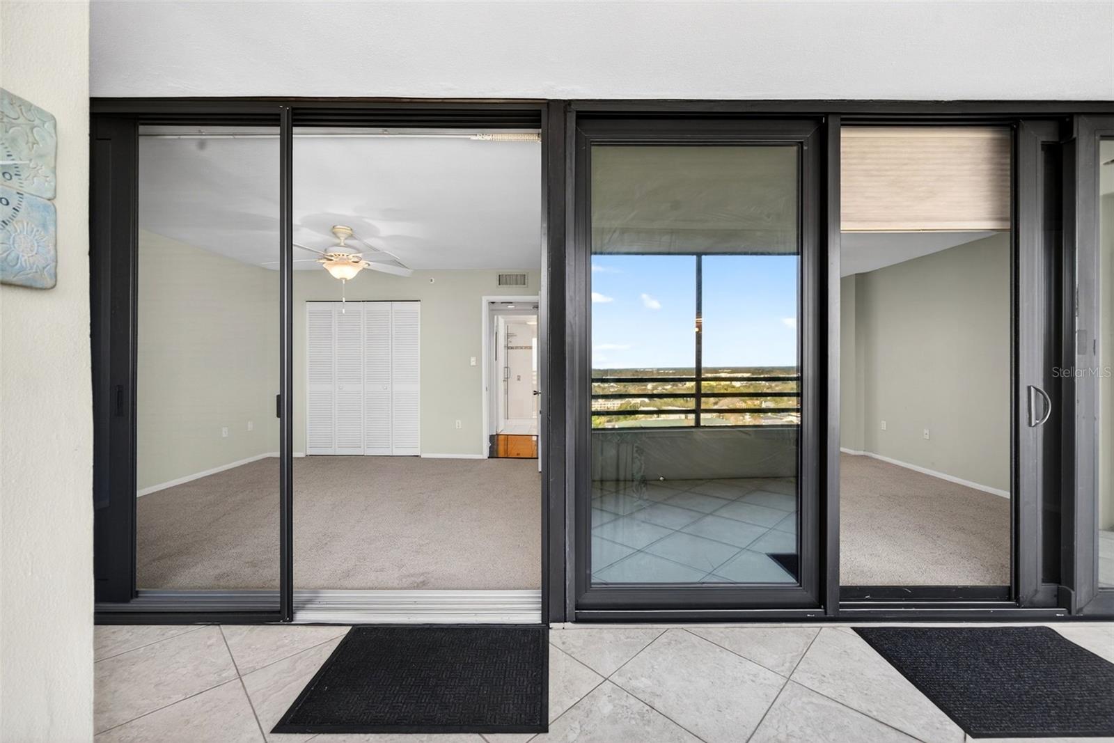 EMBASSY HOUSE - Residential