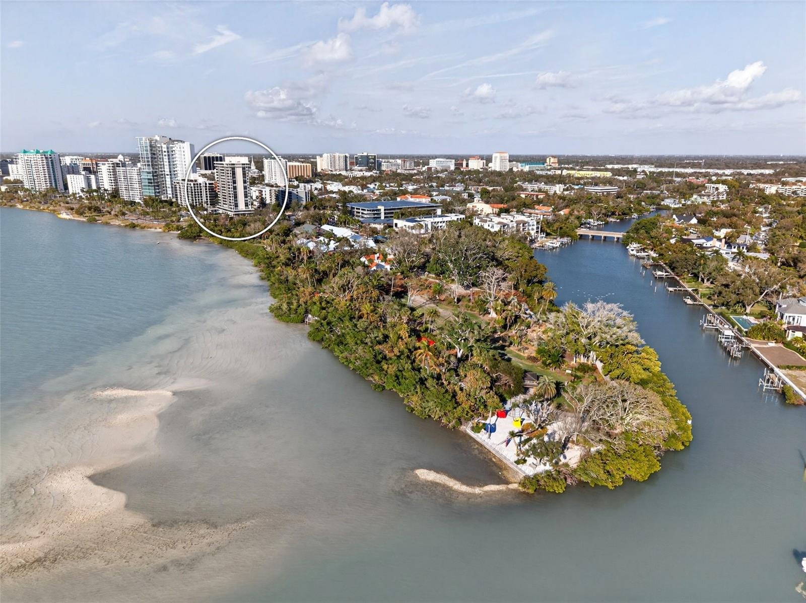 EMBASSY HOUSE - Residential